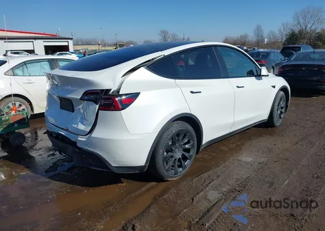2021 Tesla Model Y Long Range Dual Motor All-Wheel Drive from USA, damaged, VIN 5YJYGAEE4MF191390